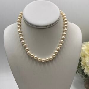 Majorica Vintage Hand Knotted 8mm Round Cream Faux Pearl Single Strand Necklace